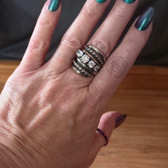 Women's sterling Silver cigar band rhinestone ring - Picture 2 of 7